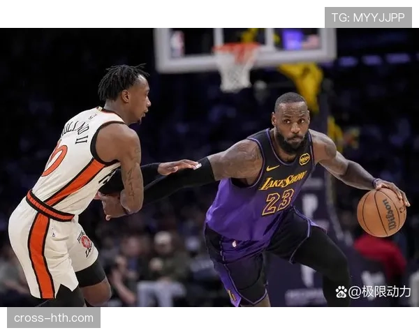 詹姆斯式边后卫引领球队进攻提速,状态回升成焦点 詹姆斯式边后卫引领球队进攻提速,状态回升成焦点