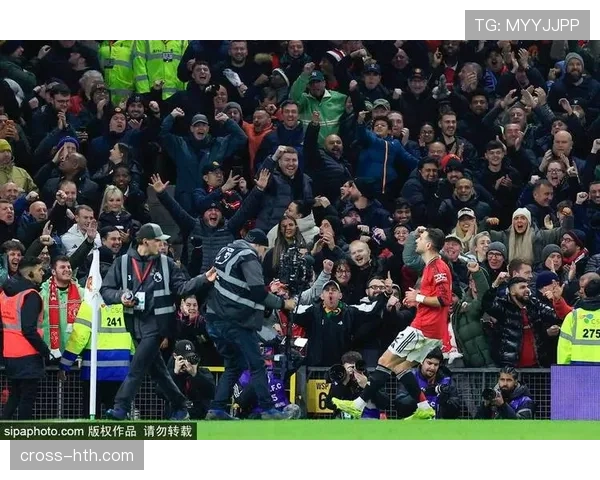 滕哈赫战术革新显成效，攻防体系重塑助力球员表现亮眼