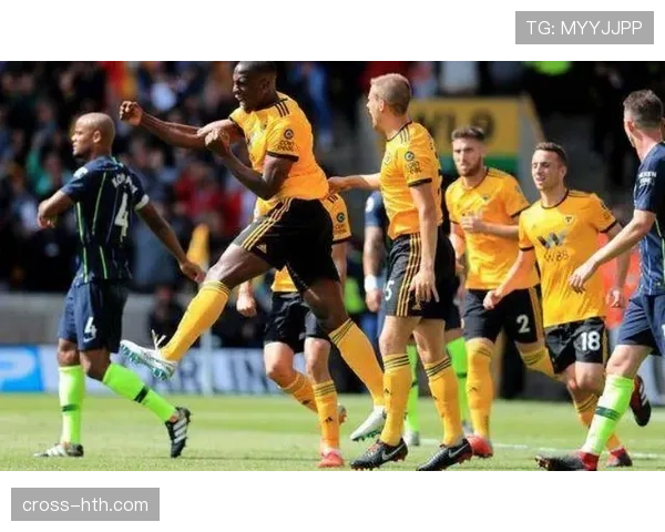 洛里昂防线近期表现稳健,防守端持续保持稳定 洛里昂防线近期表现稳健,防守端持续保持稳定