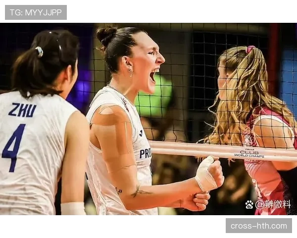 朱婷训练完啃鸡腿那一下，真不像拿过那么多冠军的人