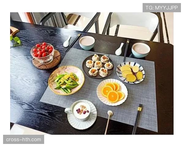 瑞安·洛赫特又晒早餐，桌上那张账单能买我一年房租啊